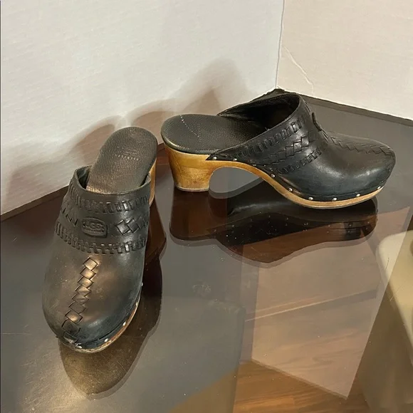 UGG Black Leather Woven Clogs - Picture 4 of 7